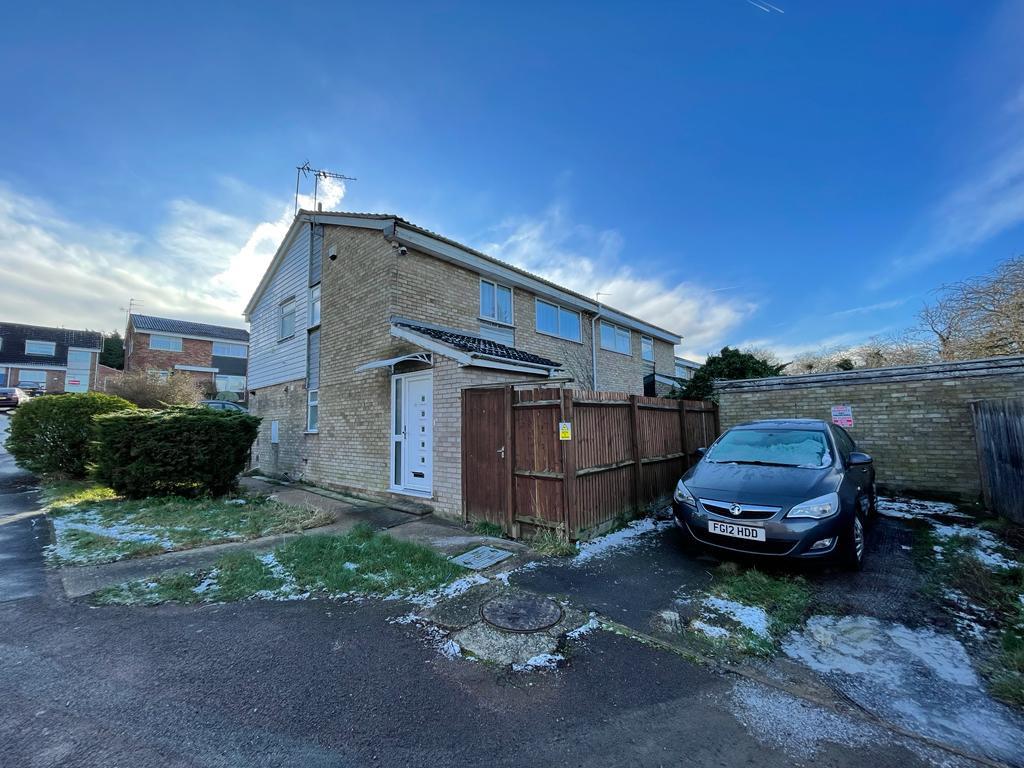 Okehampton Avenue, Leicester, Leicestershire, LE5 2 bed for