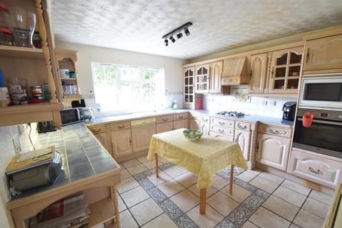 45 Cromer Way, Luton, LU2 7EE