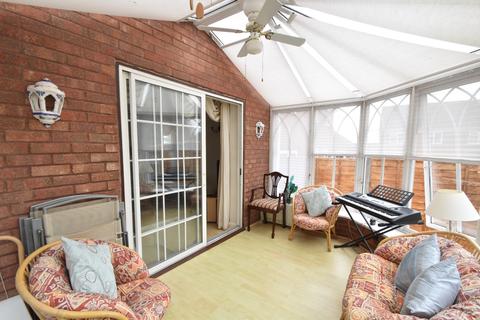 45 Cromer Way, Luton, LU2 7EE