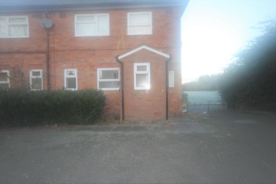 Oakengates, TELFORD 1 bed apartment £550 pcm (£127 pw)