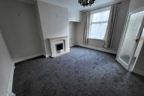 2 bedroom end of terrace house to rent - Whitcliffe Road, Cleckheaton