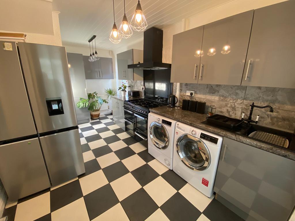 Higher Lane, Fazakerley, Liverpool, L9 3 bed end of terrace house £