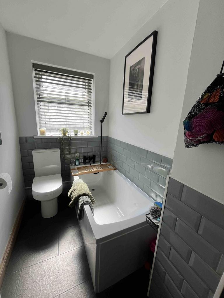 Groundfloor bathroom