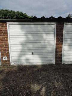 Garage to rent - Redbridge Lane East, Ilford IG4