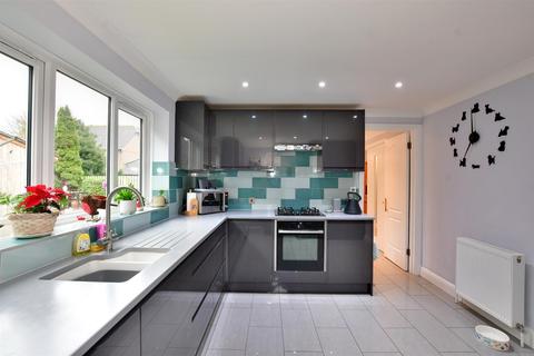 12 Brook Lane, Tonbridge, TN9 1PU