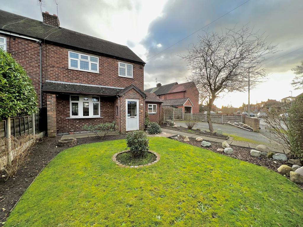 Third Avenue, Sandbach, CW11 3 bed semidetached house £230,000