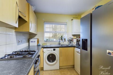 24 Bernardines Way, Buckingham, MK18 1BF