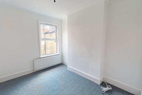 3 bedroom terraced house to rent - Strode Rd