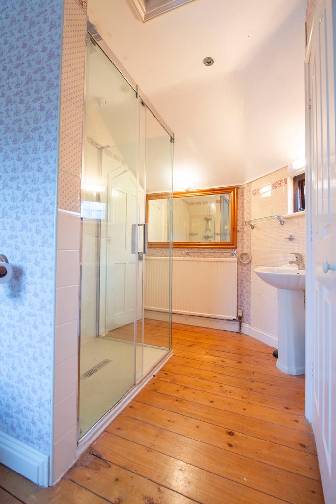 A page   110123 Ash Tree Cottage Penmaen 35.jpg