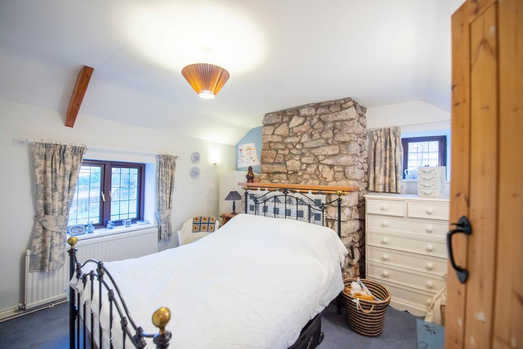 A page   110123 Ash Tree Cottage Penmaen 31.jpg