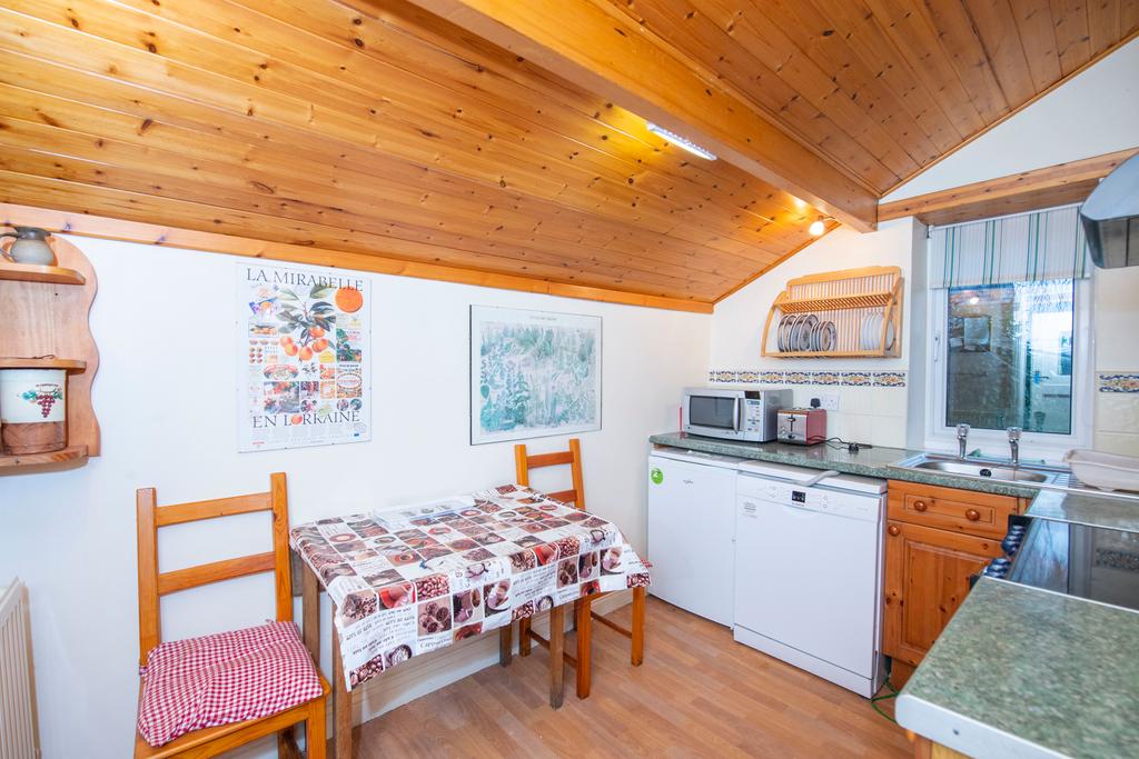 A page   110123 Ash Tree Cottage Penmaen 47.jpg