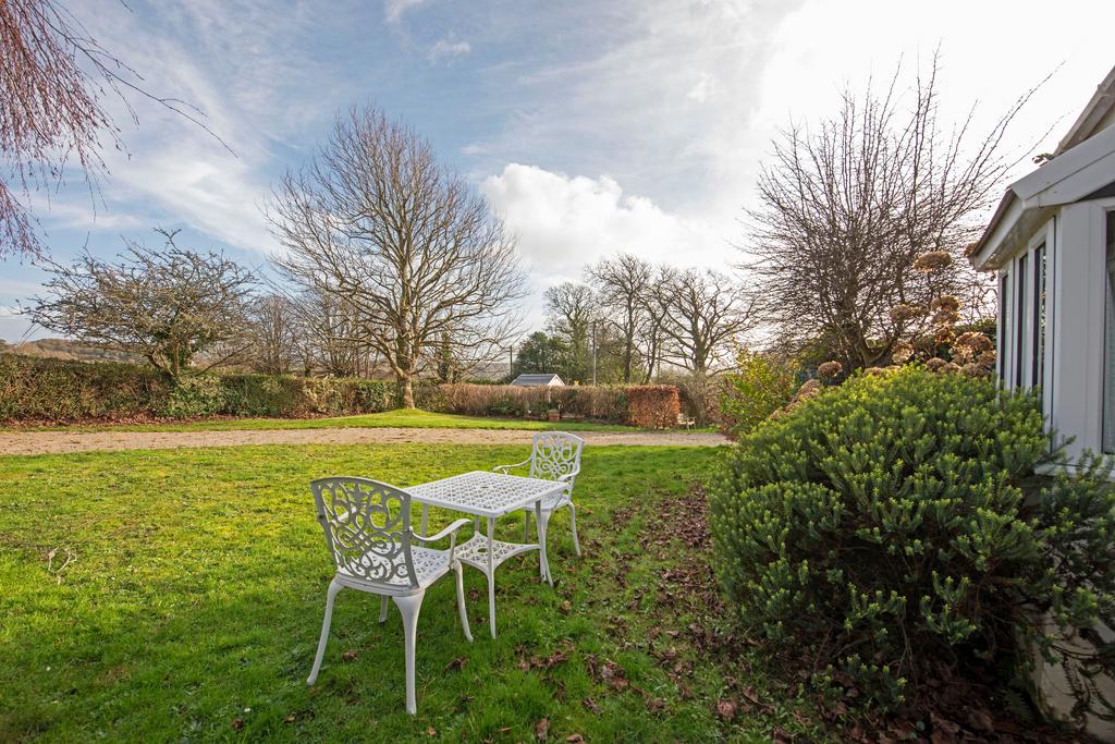 A page   130123 Ash Tree Cottage Penmaen 67.jpg