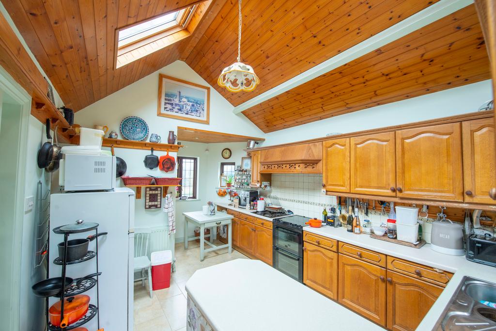 A page   110123 Ash Tree Cottage Penmaen 15.jpg