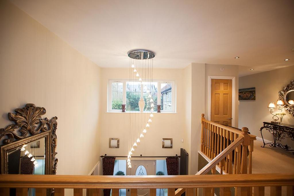 Shell Lane, Calverley, 5 bed detached house £725,000