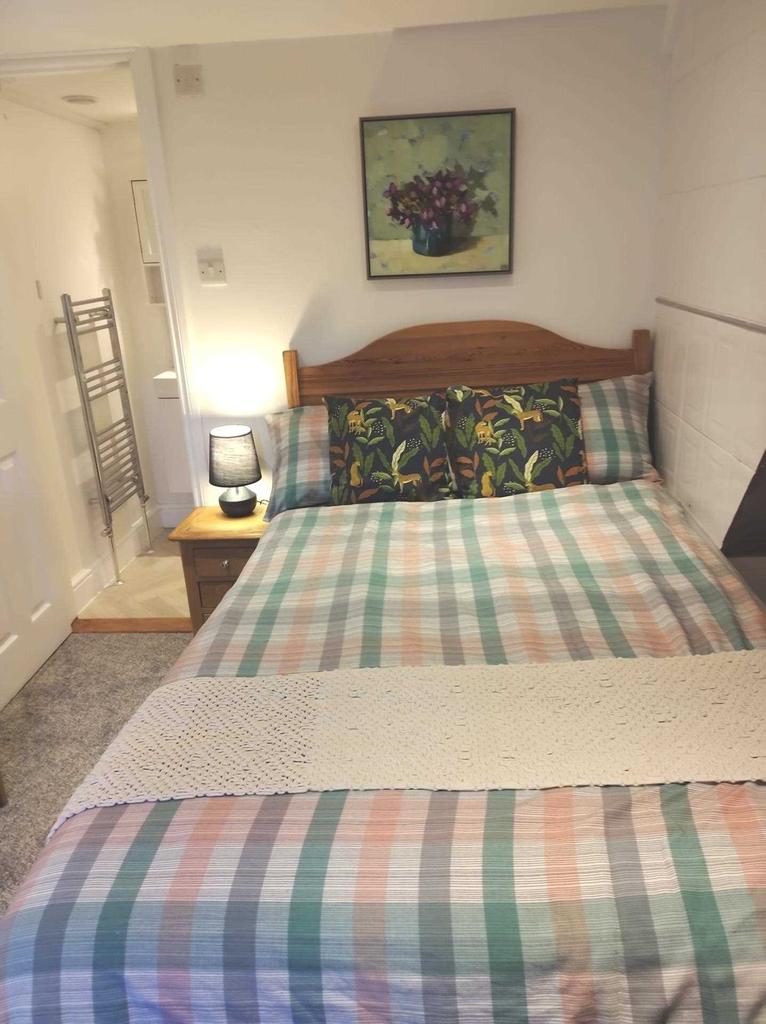 Maxwell Road, Littlehampton 1 bed in a house share £725 pcm (£167 pw)