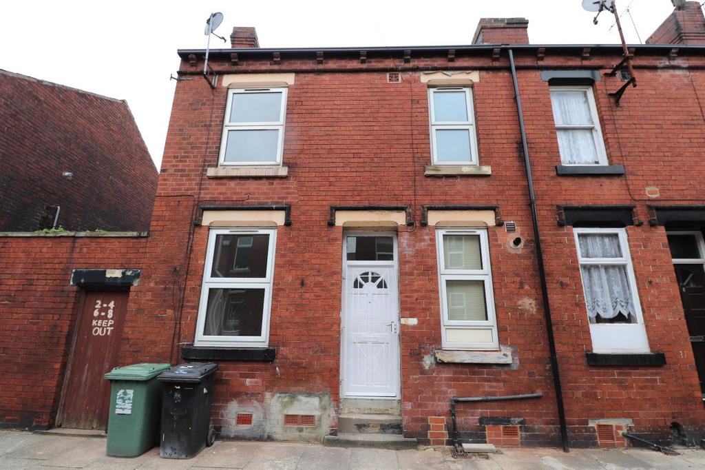 Dobson Terrace, Leeds, West... 2 bed terraced house £115,000