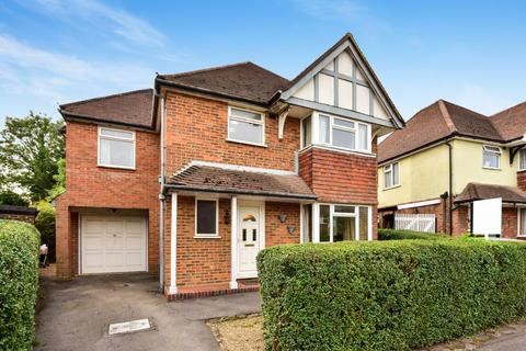 5 bedroom detached house to rent, Ashenden Road, Guildford, Surrey, GU2