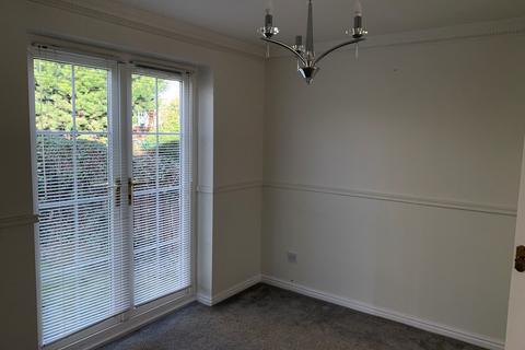4 bedroom detached house to rent, Sherbourne Avenue, Bramley, Rotherham