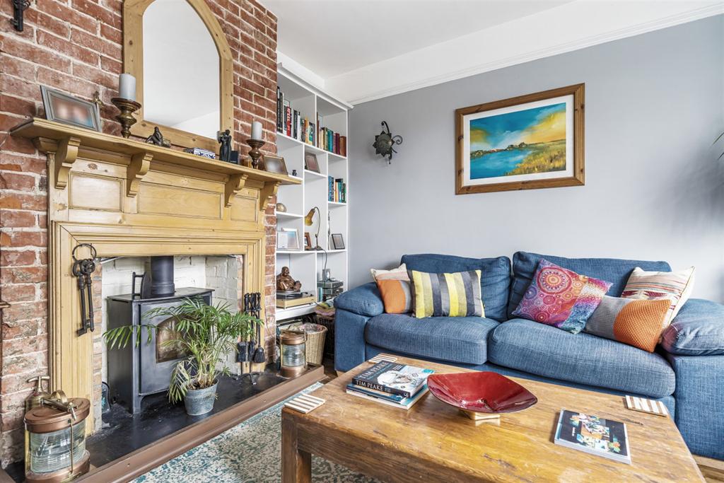 Lower Grove Road, Havant, PO9 4 bed semidetached house £548,000