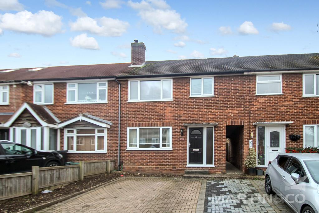 Gloucester Avenue, Chelmsford 3 bed terraced house £1,450 pcm (£335 pw)