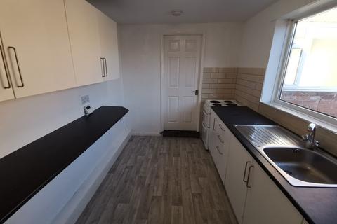 2 bedroom flat to rent, Hedworth Terrace, Houghton Le Spring