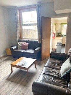3 bedroom terraced house to rent, Denbigh Street, Chester, CH1