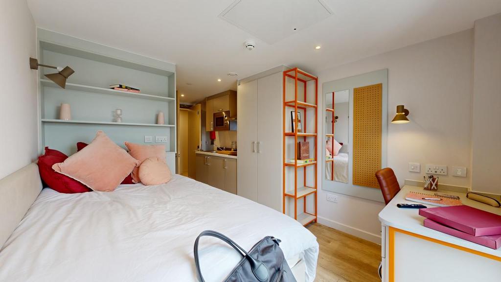 CRM-Cosmos-Sheffield-Bedrooms-03202024 151026.jpg