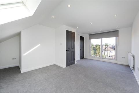 5 bedroom semi-detached house to rent, Groveland Way, KT3