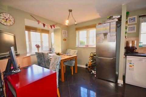 14 Ayr Close, Oakley, Corby, NN18 8QU
