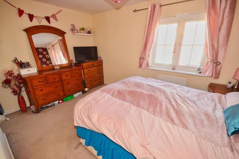 14 Ayr Close, Oakley, Corby, NN18 8QU