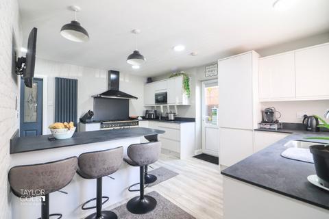 4 bedroom detached house for sale, Rosebery Road, Dosthill