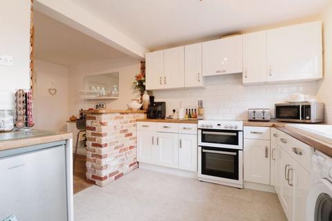 3 Kennett Road, Slough, SL3 8EF