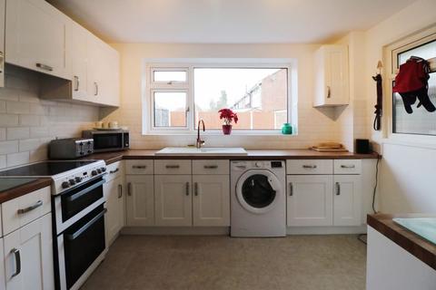 3 Kennett Road, Slough, SL3 8EF