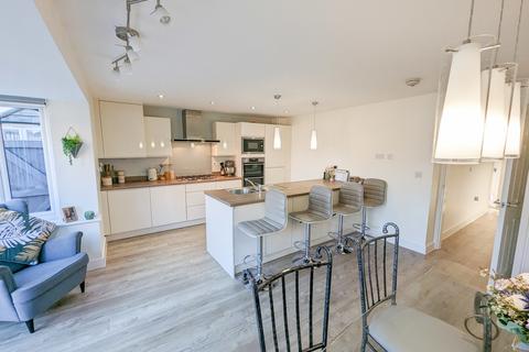 26 Hereward Way, Nuneaton, CV10 0FA