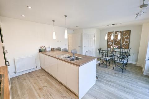 26 Hereward Way, Nuneaton, CV10 0FA