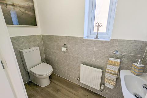 26 Hereward Way, Nuneaton, CV10 0FA