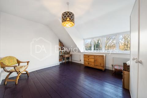 3 bedroom apartment to rent - Avenue Road, Highgate, London