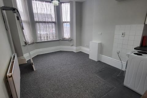 1 bedroom flat to rent, Flat 1, 238 Balby Road, Balby, Doncaster