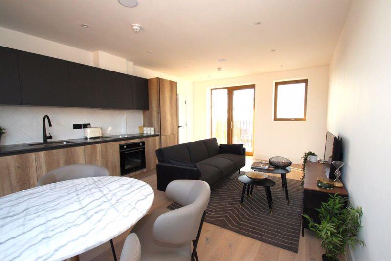 Bickley Road, London E10 1 bed apartment £1,599 pcm (£369 pw)