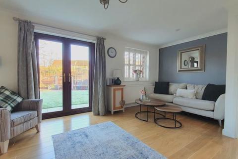 8 Barn Close, Abbeydale, Gloucester, GL4 5JT