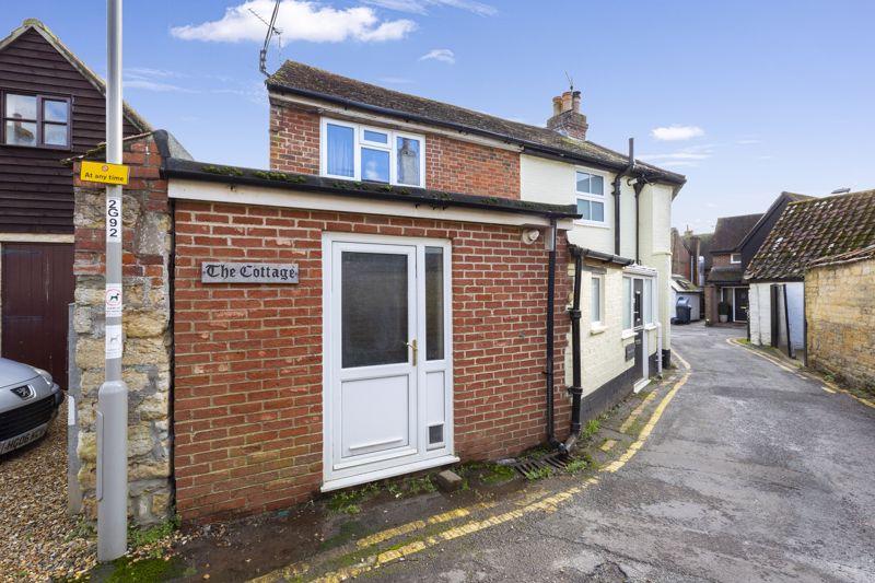Goughs Close, Sturminster Newton DT10 1 bed cottage £150,000