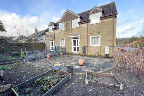 4c Charlton Road, Shepton Mallet, BA4 5NY