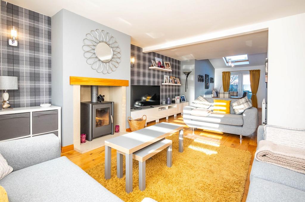 Cross Knowle View, Davyhulme... 5 bed semidetached house £450,000