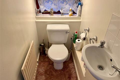 4 Juniper Close, Worthing, BN13 3PR
