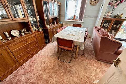 4 Juniper Close, Worthing, BN13 3PR