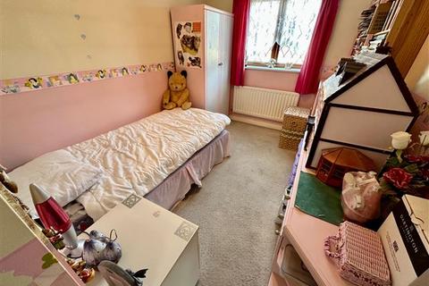 4 Juniper Close, Worthing, BN13 3PR