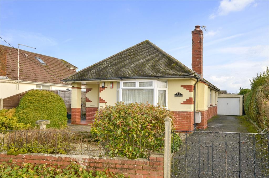 Elmhurst Road, West Moors, Ferndown, Dorset, BH22 3 bed bungalow £