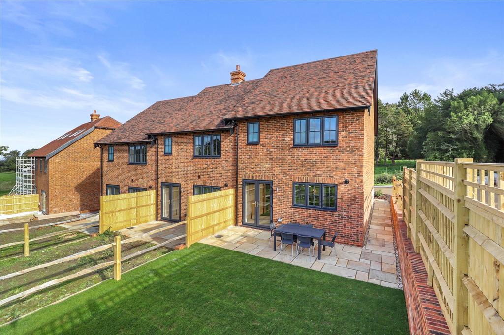 Rotherview, Newick Lane, Heathfield... 3 bed terraced house £450,000