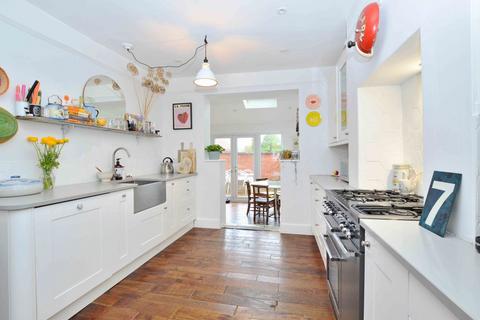 2 Asquith Road, Cheltenham, GL53 7EL