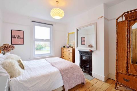 2 Asquith Road, Cheltenham, GL53 7EL